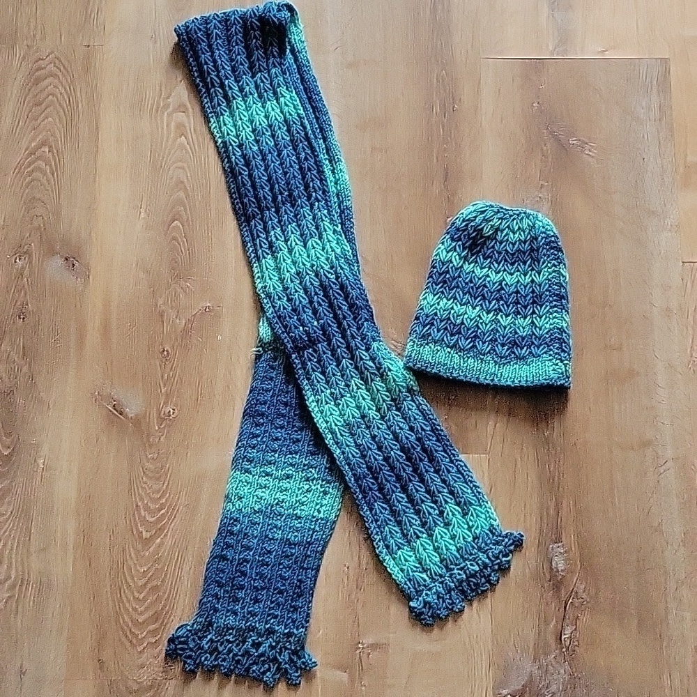 HANDMADE Toque and Scarf set for Little Kids
